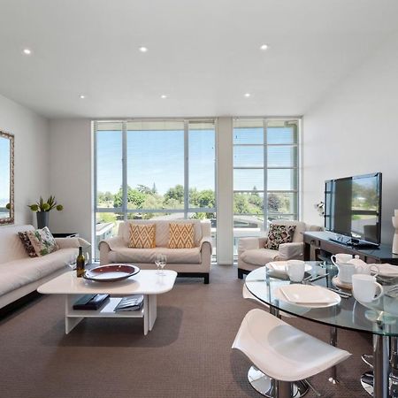Marinaside Villa - Taupo Holiday Apartment Екстериор снимка