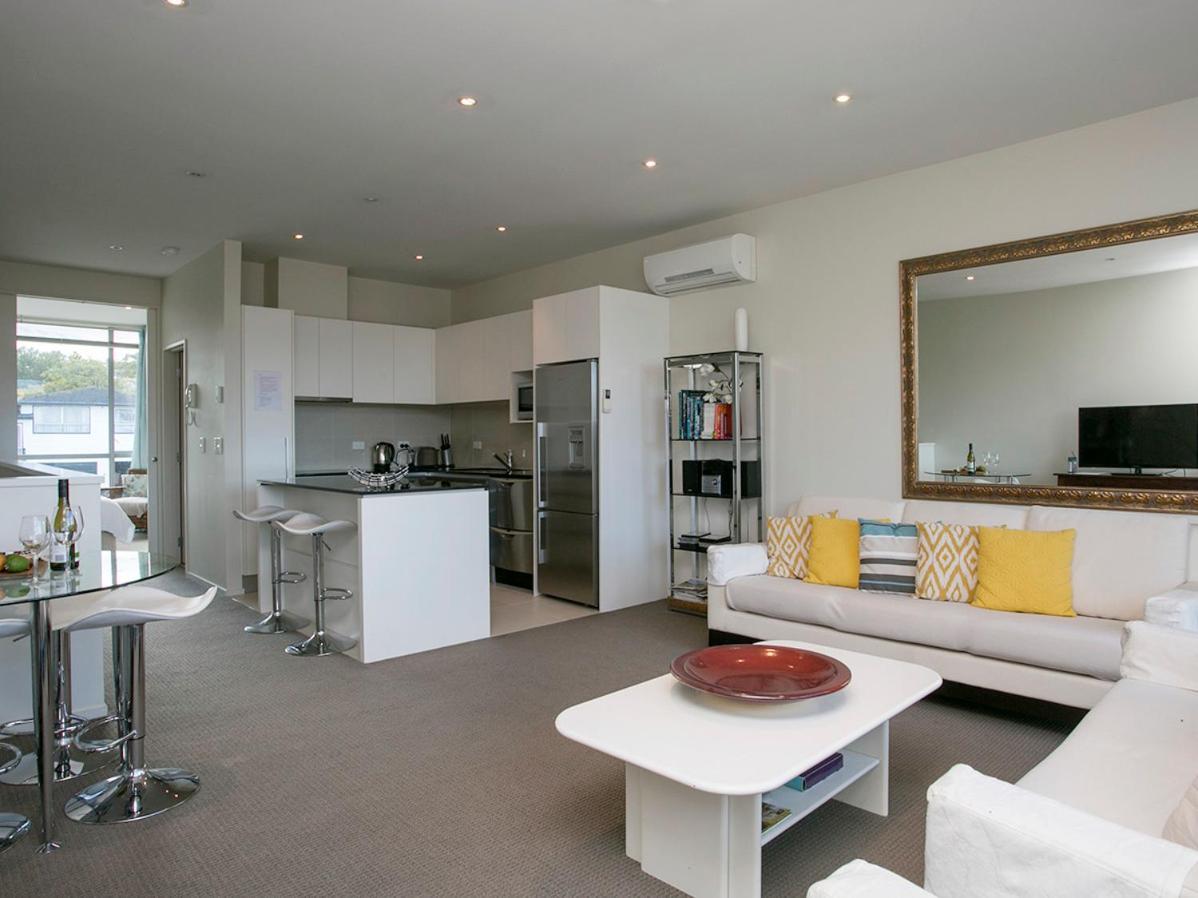 Marinaside Villa - Taupo Holiday Apartment Екстериор снимка