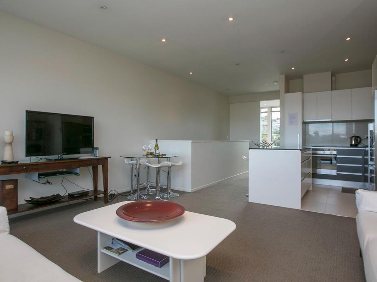 Marinaside Villa - Taupo Holiday Apartment Екстериор снимка